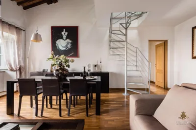 行政三居室公寓（景观房） — Villa Guinigi Dimora di Epoca Exclusive Residence & Pool